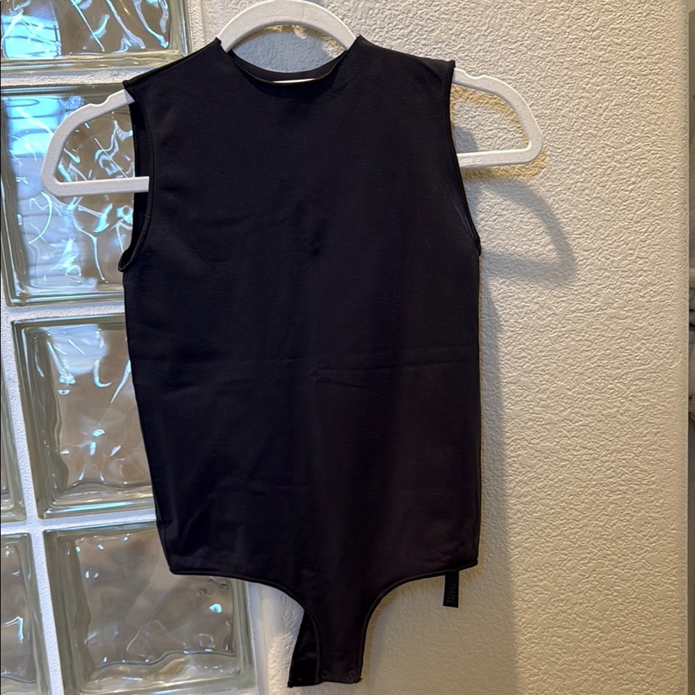 SKIMS Black Sleeveless Bodysuit, sz L